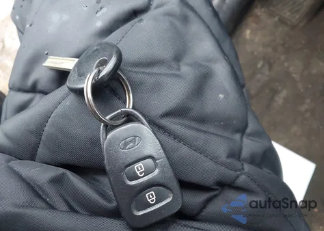 2015 Hyundai Accent Gls z USA, uszkodzony, nr VIN KMHCT4AE6FU857734